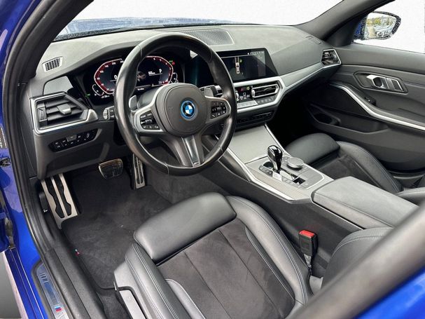 BMW 320 e M Sport 150 kW image number 6