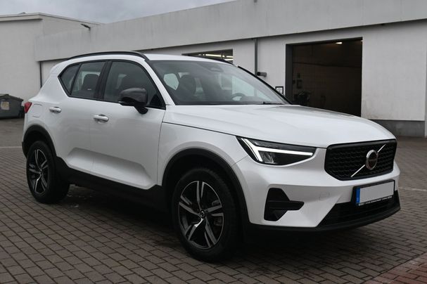 Volvo XC40 B3 Plus Dark DKG 120 kW image number 7