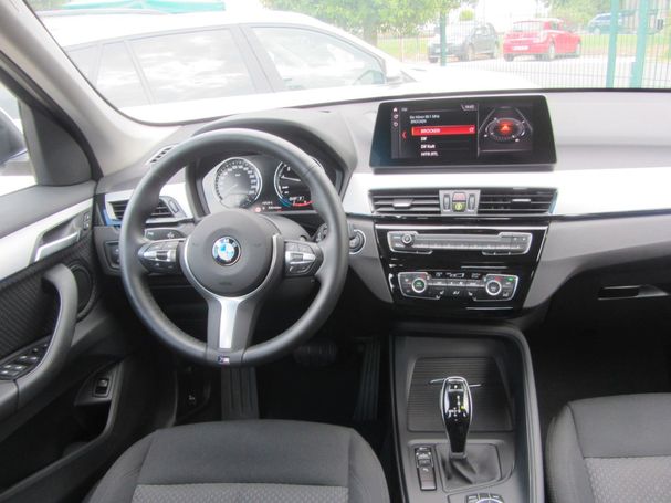 BMW X1 sDrive18i Advantage 103 kW image number 12