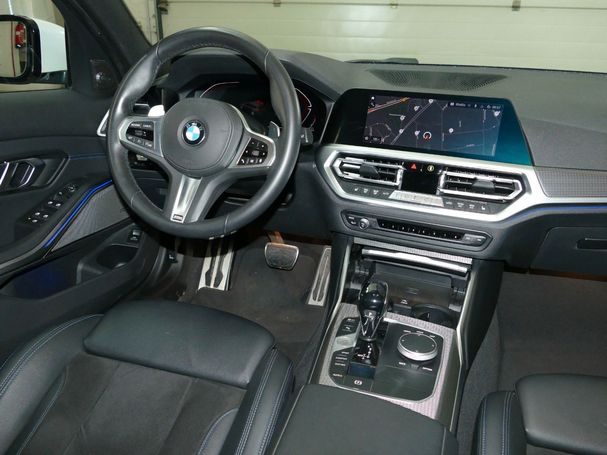 BMW 320d Touring M Sport 140 kW image number 8