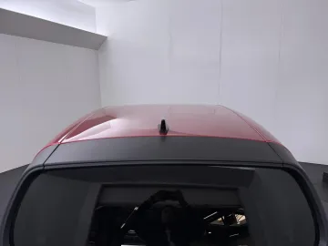 Car image 38