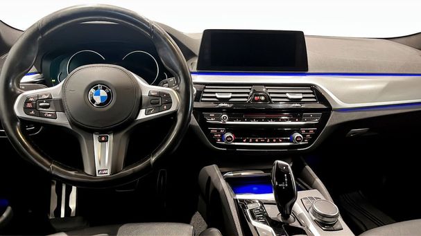 BMW 520d Touring 140 kW image number 3