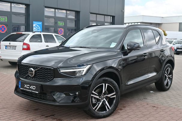 Volvo XC40 B4 Dark 145 kW image number 1