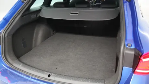 Car image 47