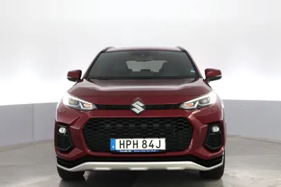 Car image 4