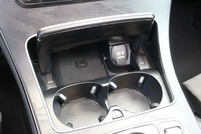 Car image 37