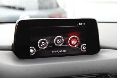 Car image 10