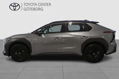 Car image 5