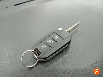 Car image 28