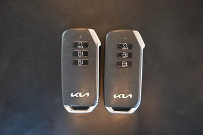 Car image 36