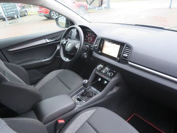 Car image 14