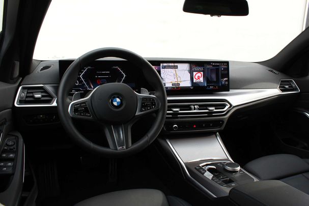 BMW 318i Touring 115 kW image number 5