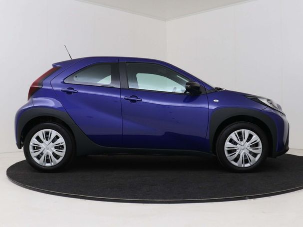 Toyota Aygo X 1.0 VVT-i CVT 53 kW image number 15