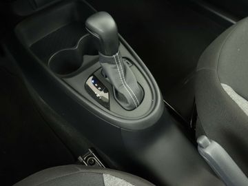 Car image 12