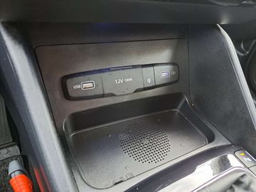 Car image 33