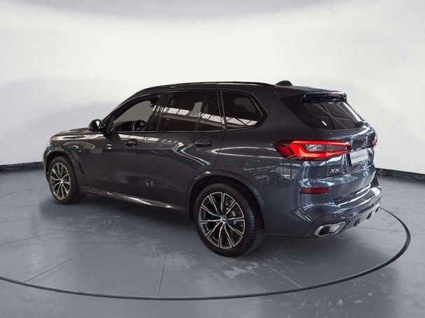 BMW X5 45e xDrive 290 kW image number 2