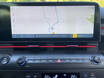 Car image 25