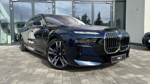 BMW 750 xDrive 360 kW image number 2