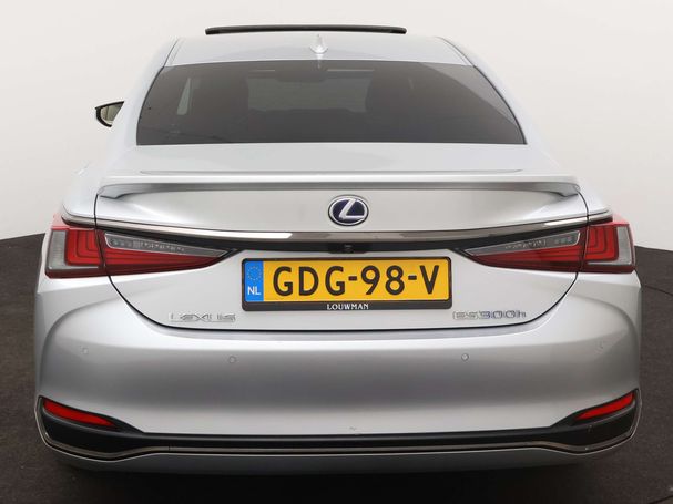 Lexus ES 300 H 160 kW image number 29