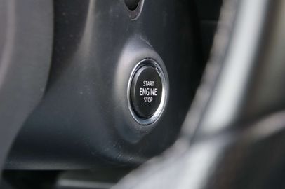 Car image 32