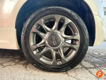 Car image 18