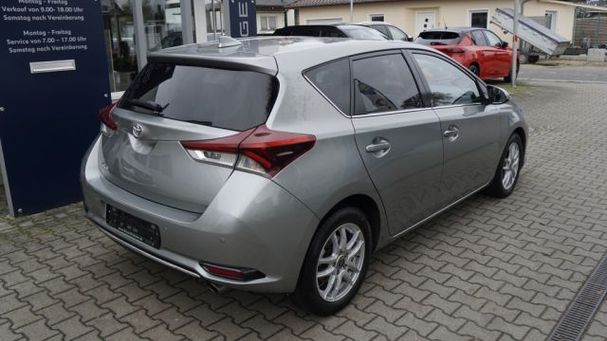 Toyota Auris 1.2 Turbo Team Deutschland 85 kW image number 4