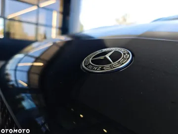 Car image 32