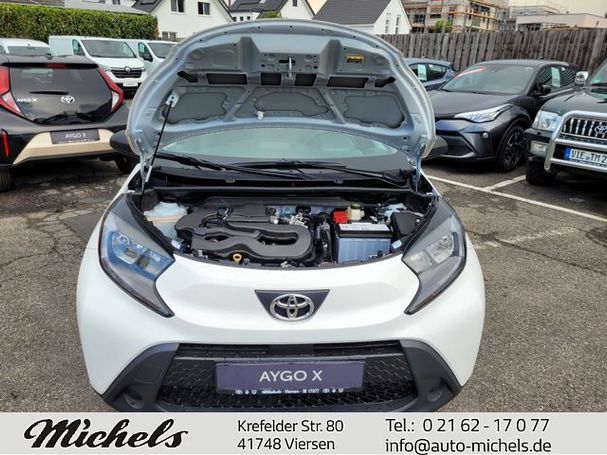 Toyota Aygo X 1.0 53 kW image number 8