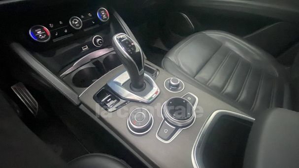 Alfa Romeo Stelvio 2.2 Diesel AT8 118 kW image number 8