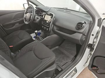 Car image 26