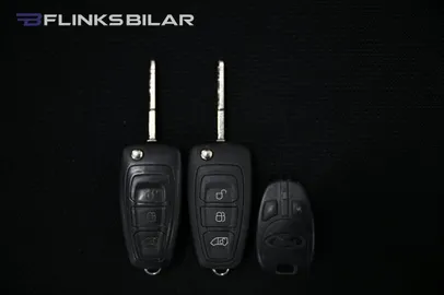 Car image 27