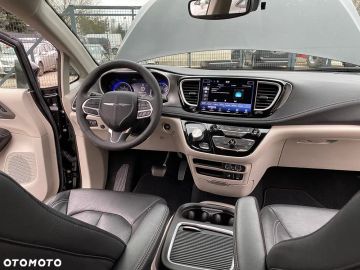 Car image 29