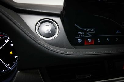 Car image 37