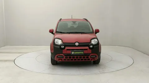 Car image 4