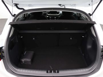 Car image 33