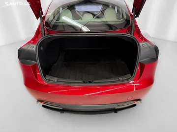 Car image 34