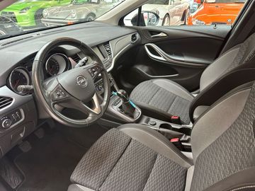 Car image 10