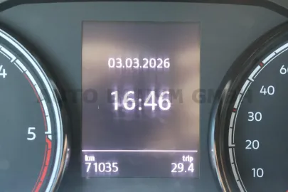 Car image 27