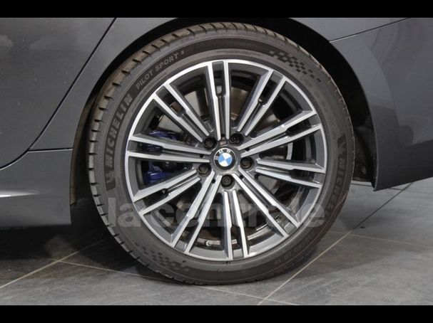 BMW 330d Touring M Sport xDrive 210 kW image number 10