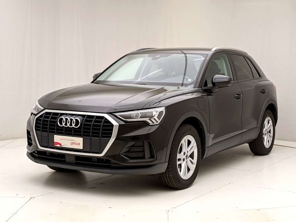 Audi Q3 45 TFSIe S tronic Business 180 kW image number 1