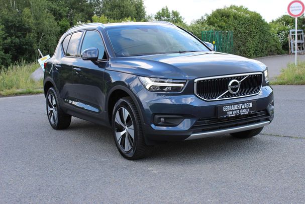 Volvo XC40 T2 Momentum 95 kW image number 5