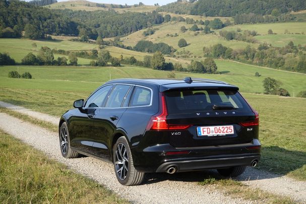 Volvo V60 T6 R AWD Momentum 251 kW image number 15