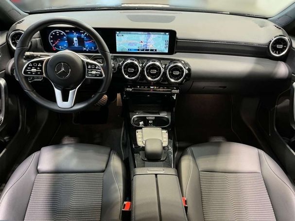 Mercedes-Benz A 180 100 kW image number 3