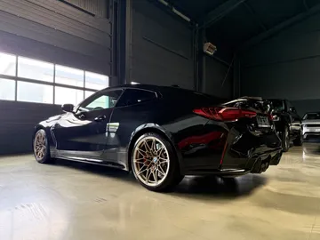Car image 40
