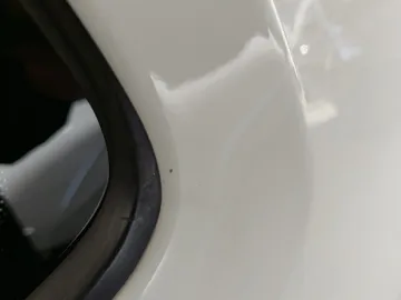 Car image 32