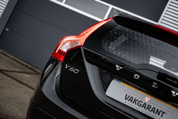 Volvo V60 Cross Country D3 Summum 110 kW image number 33