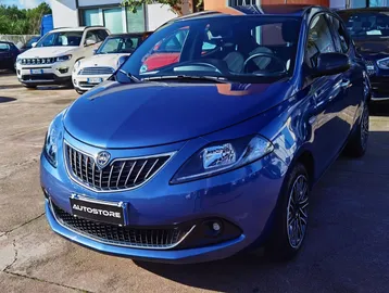 Car image 1