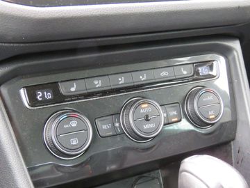 Car image 36