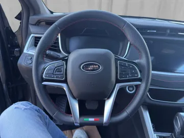 Car image 24