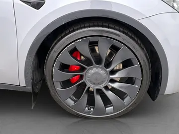 Car image 37